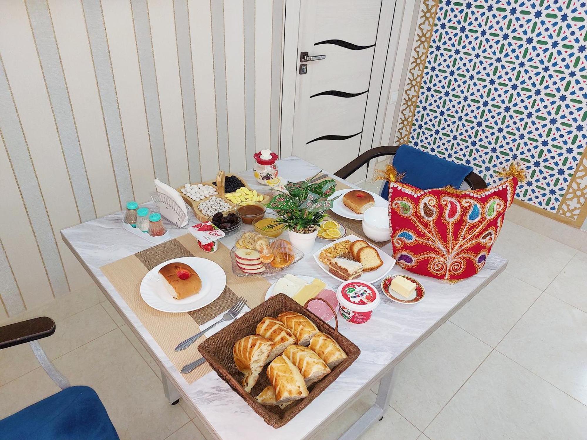 בוקורו Nanosh East Hotel מראה חיצוני תמונה