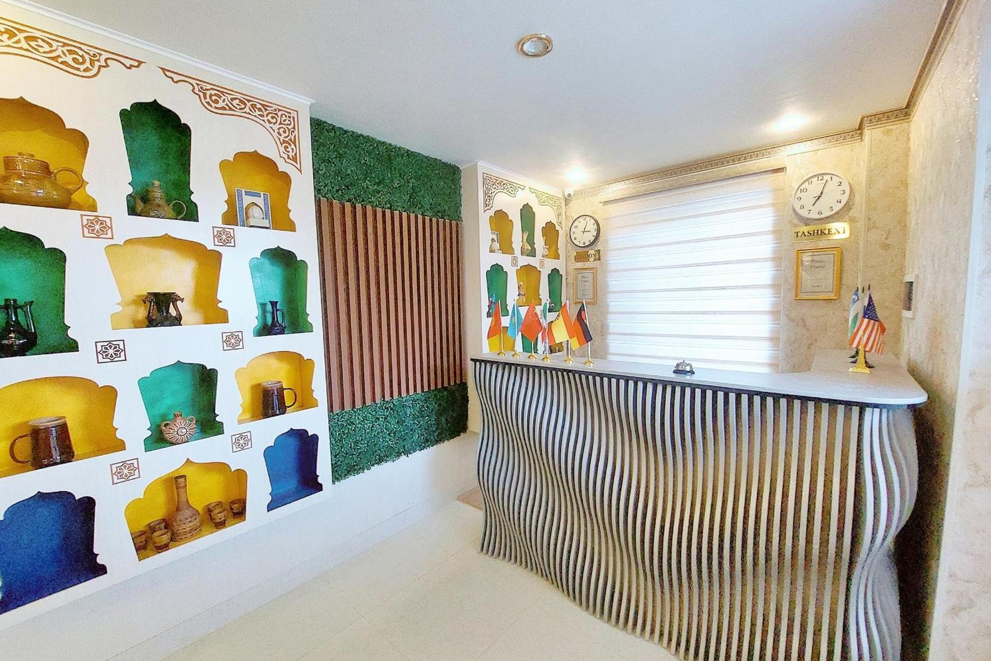 בוקורו Nanosh East Hotel מראה חיצוני תמונה