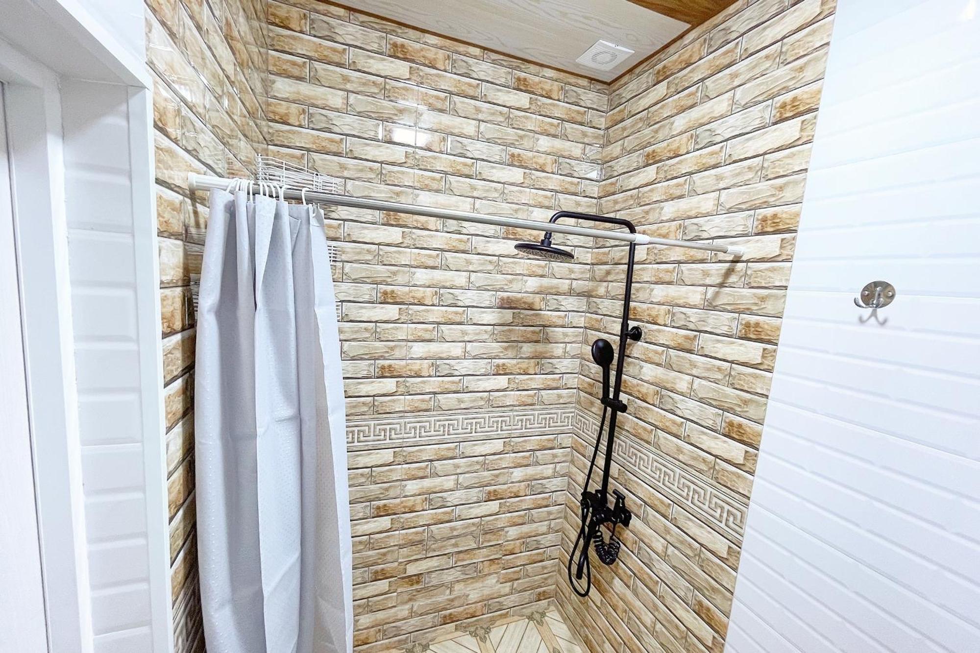 בוקורו Nanosh East Hotel חדר תמונה
